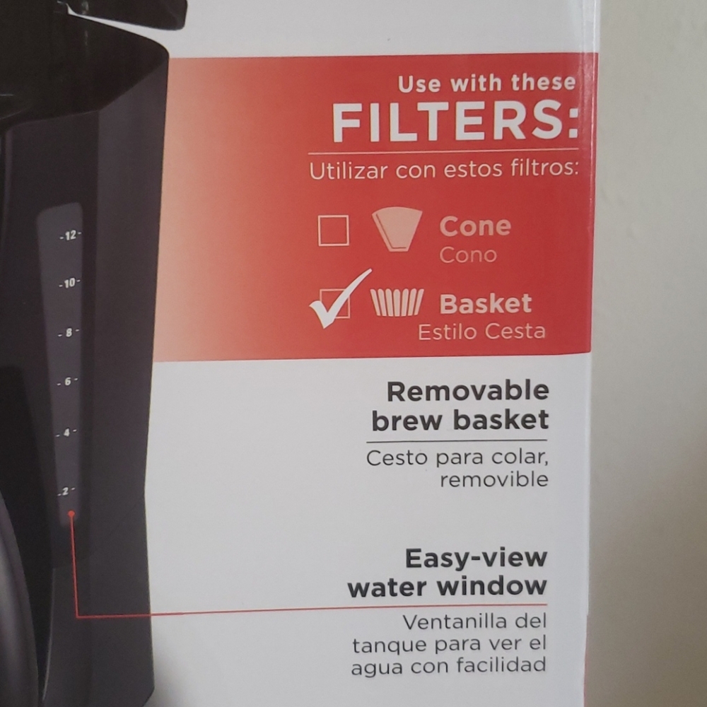 Black & Decker 12 - cup programmable coffee maker - Picture 4 of 8